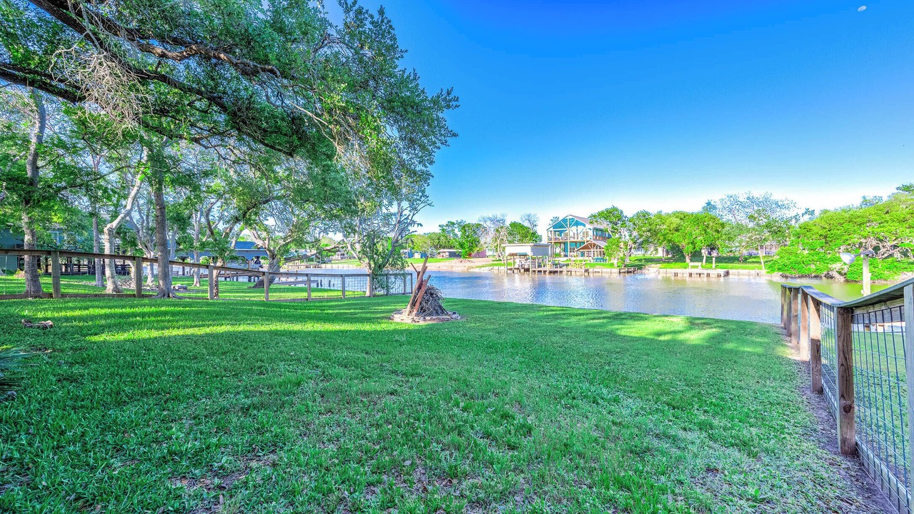 Photo of Outdoor in Cedar Lane