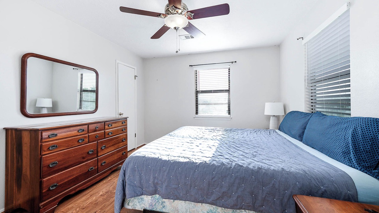 Photo of Bedroom in Cedar Lane