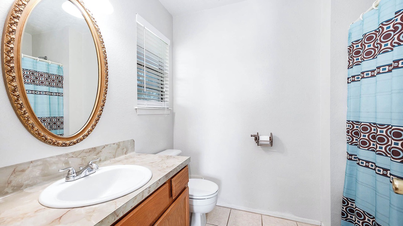 Photo of Bathroom in Cedar Lane