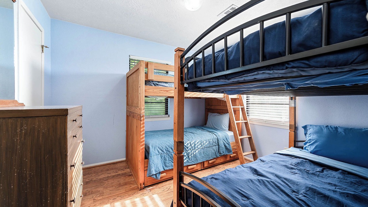 Photo of Bedroom in Cedar Lane