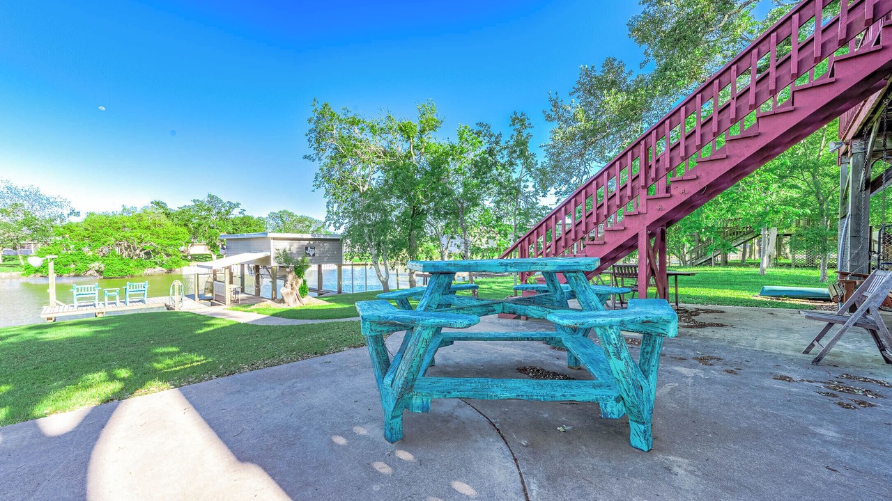 Photo of Outdoor in Cedar Lane