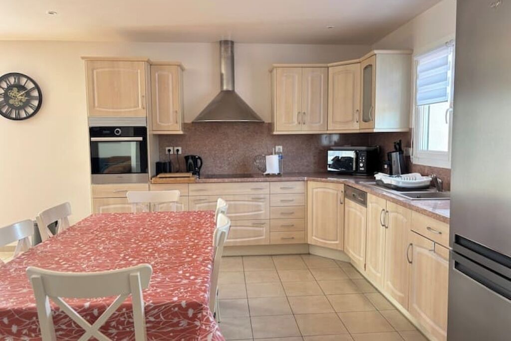 Photo of Kitchen in Tour-en-Bessin