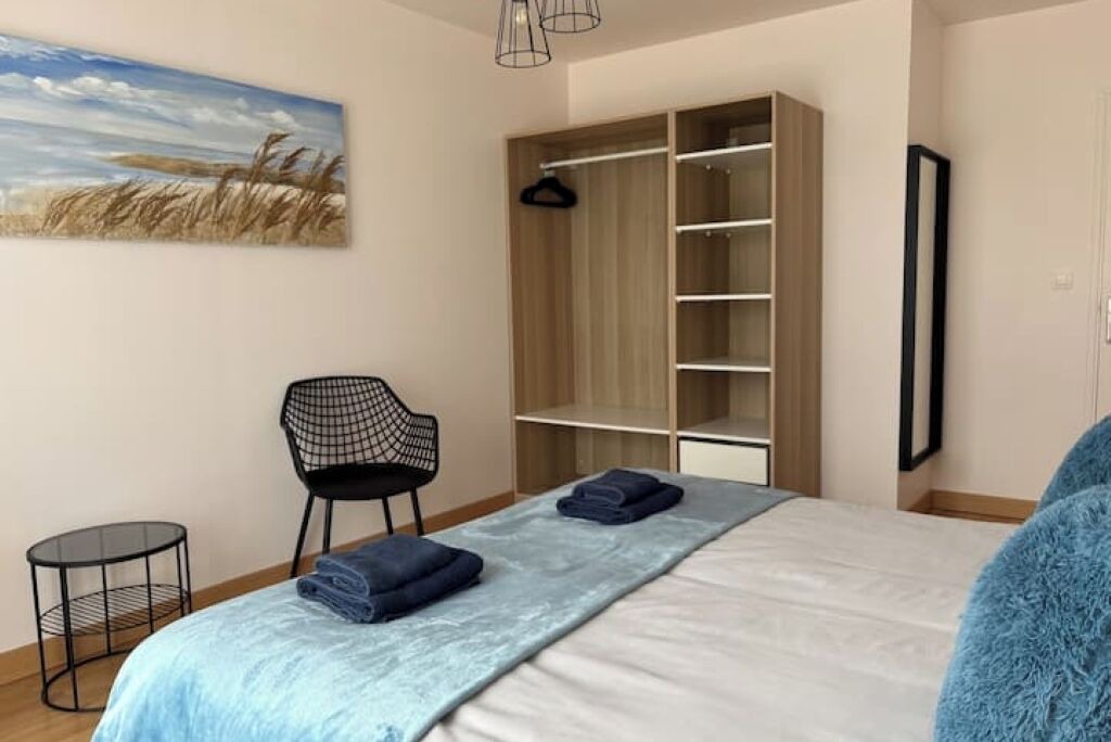 Photo of Bedroom in Tour-en-Bessin