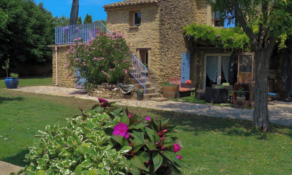 Photo of Outdoor in Puyvert