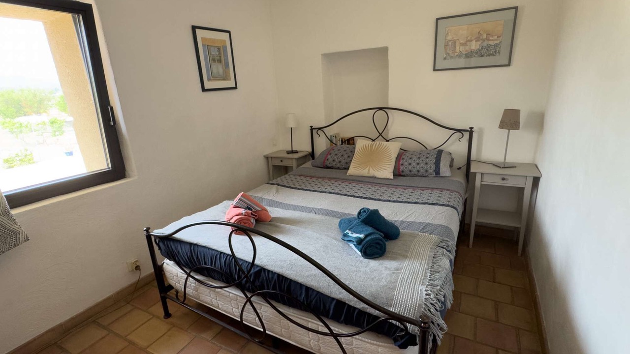 Photo of Bedroom in Puyvert