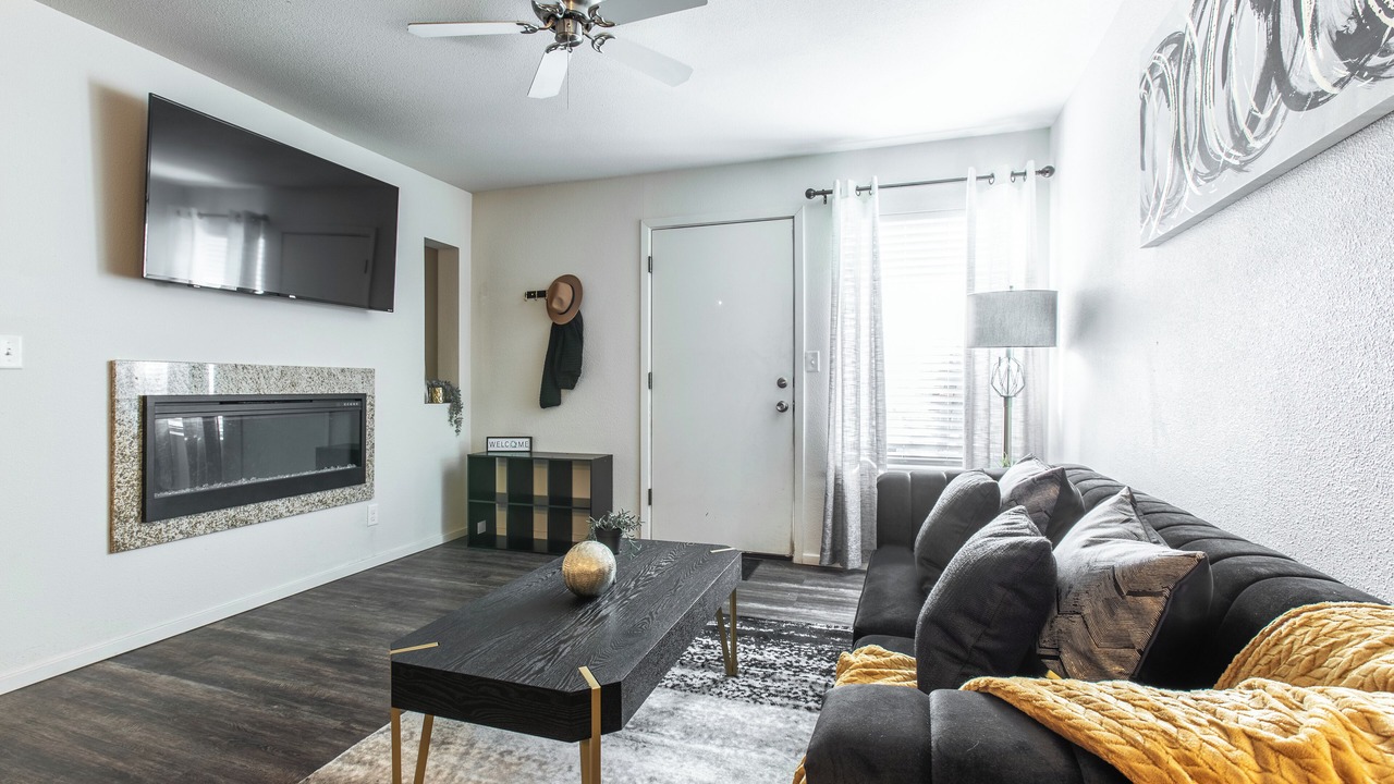 Photo of Livingroom in Overland Park