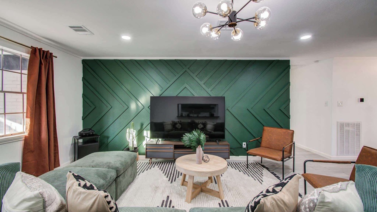 Photo of Livingroom in Southbelt/Ellington