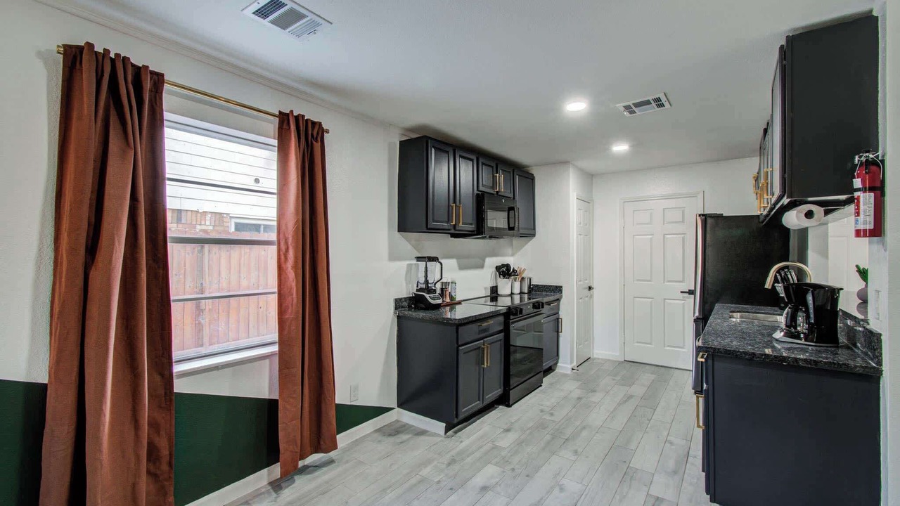 Photo of Kitchen in Southbelt/Ellington