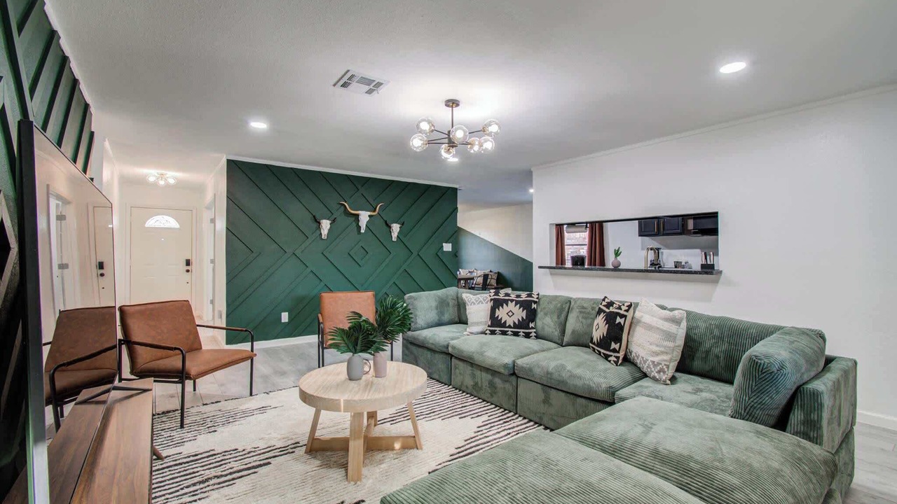 Photo of Livingroom in Southbelt/Ellington