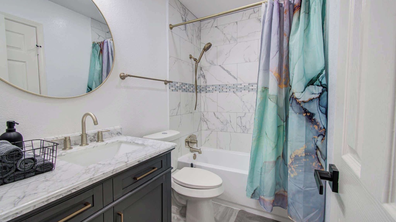 Photo of Bathroom in Southbelt/Ellington