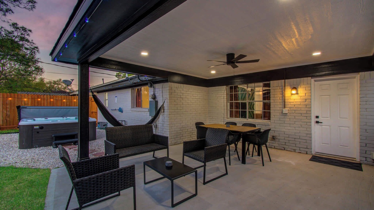 Photo of Outdoor in Southbelt/Ellington