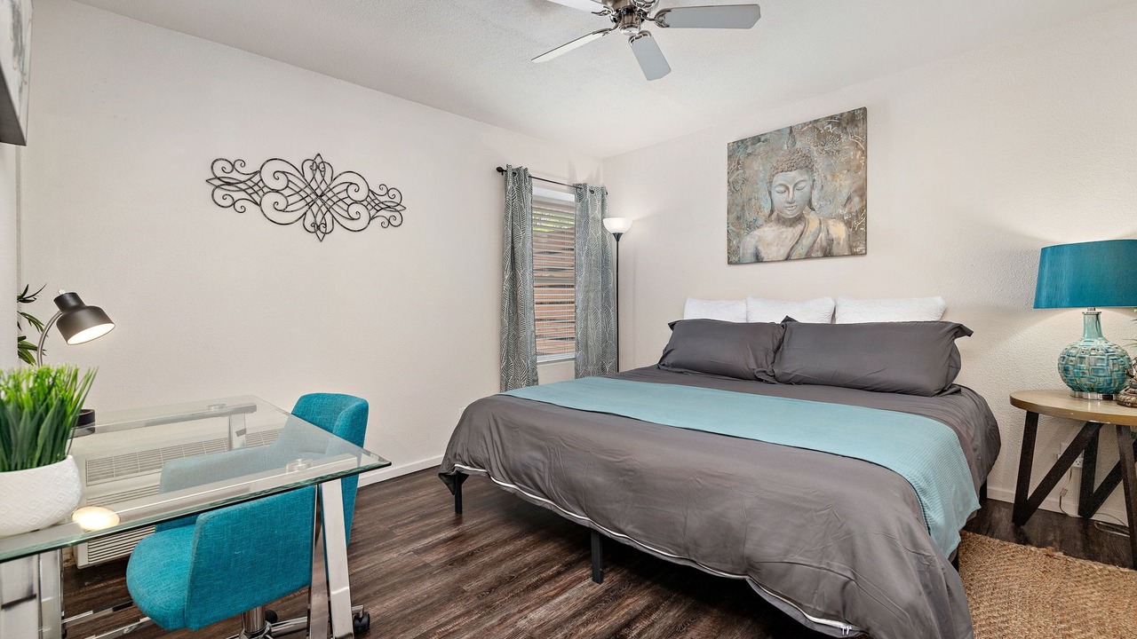 Photo of Bedroom in Prairie Village