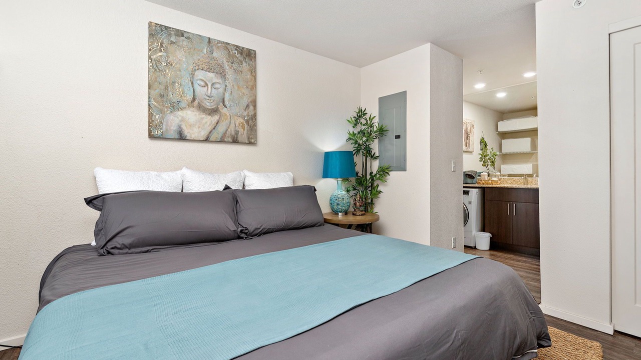 Photo of Bedroom in Prairie Village