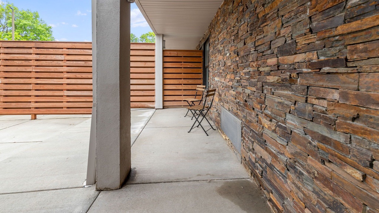 Photo of Patio Balcony in Prairie Village