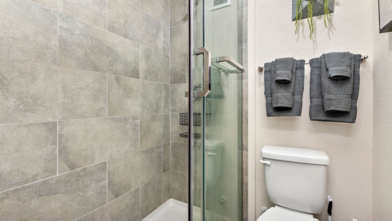 Photo of Bathroom in Prairie Village