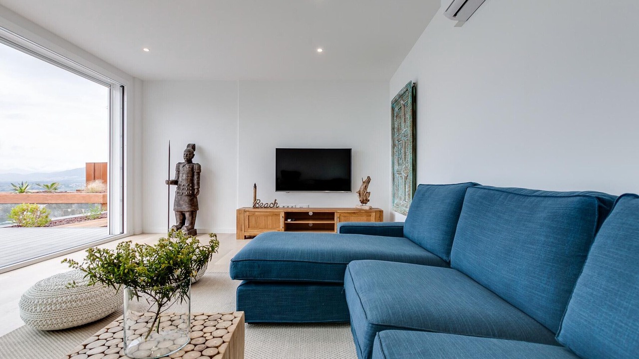 Photo of Livingroom in Roses Town Center