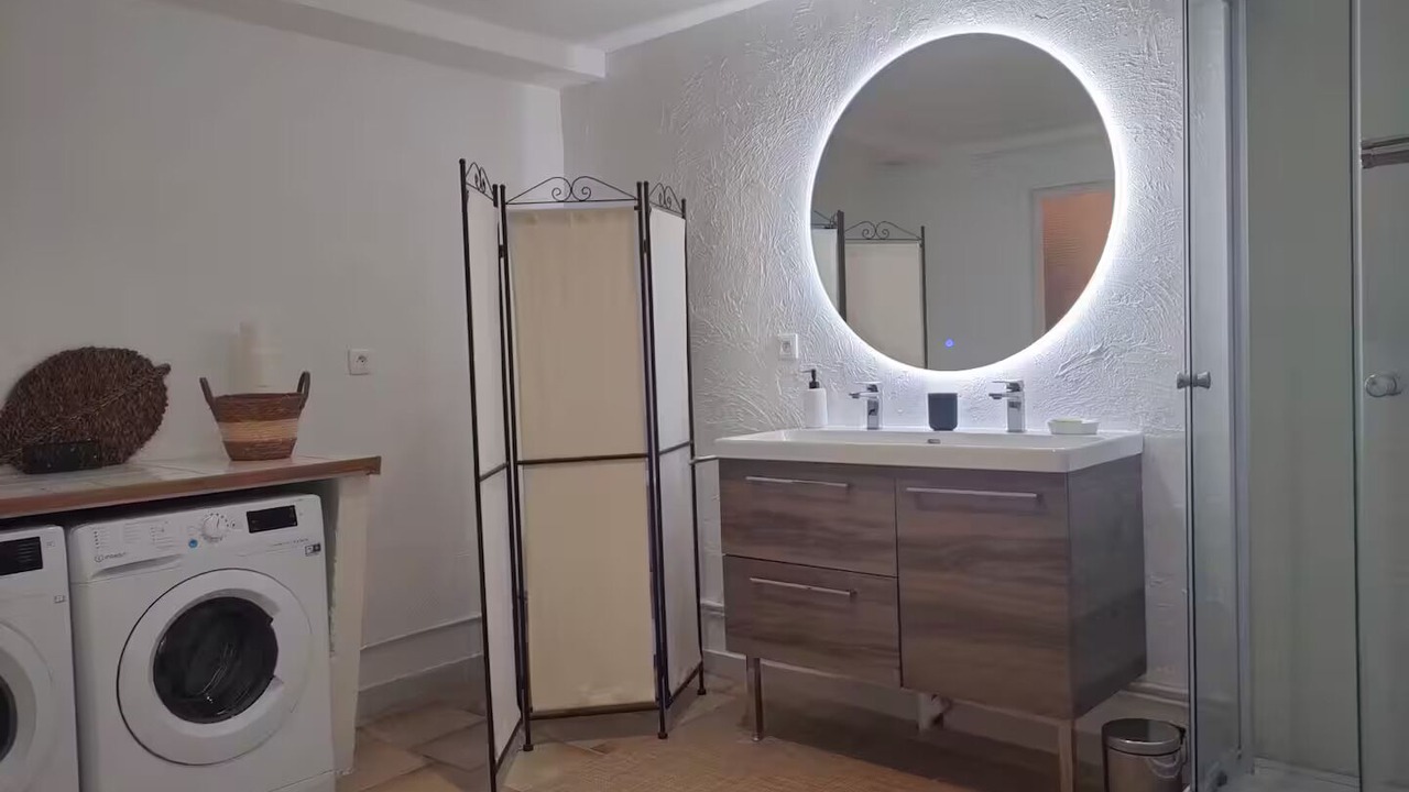 Photo of Bathroom in Montesquieu-des-Alberes