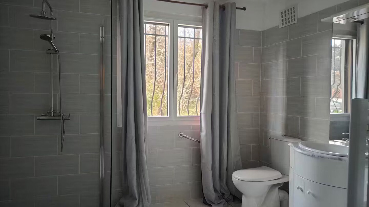 Photo of Bathroom in Montesquieu-des-Alberes