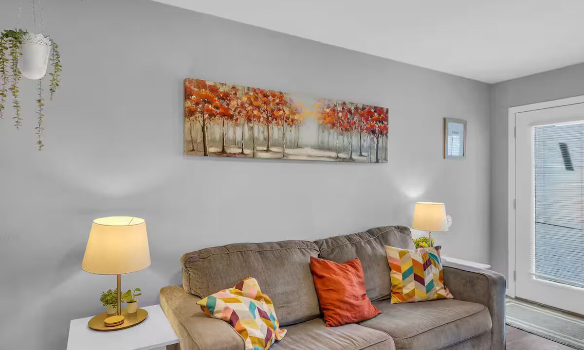 Photo of Livingroom in Lawrence