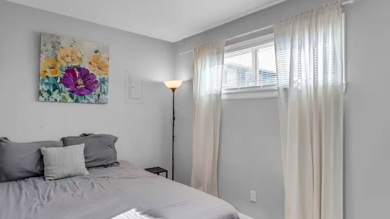 Photo of Bedroom in Lawrence