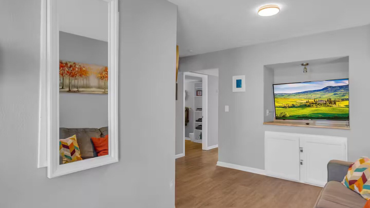 Photo of Livingroom in Lawrence