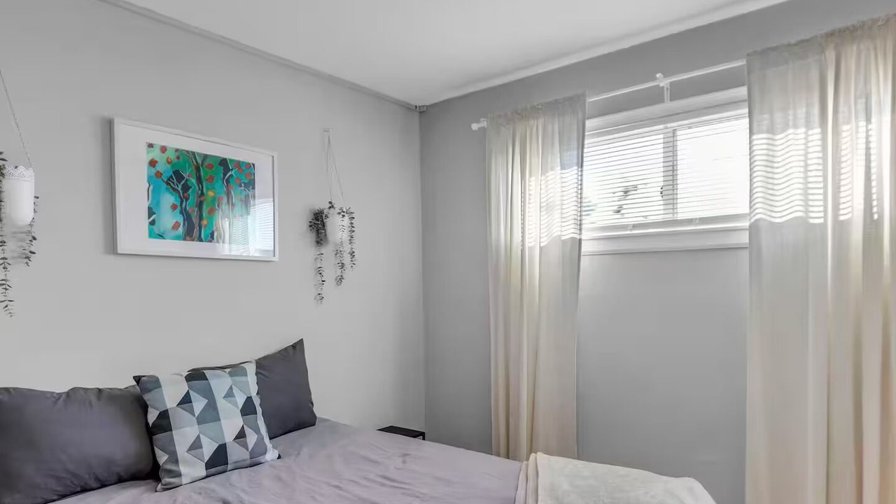 Photo of Bedroom in Lawrence