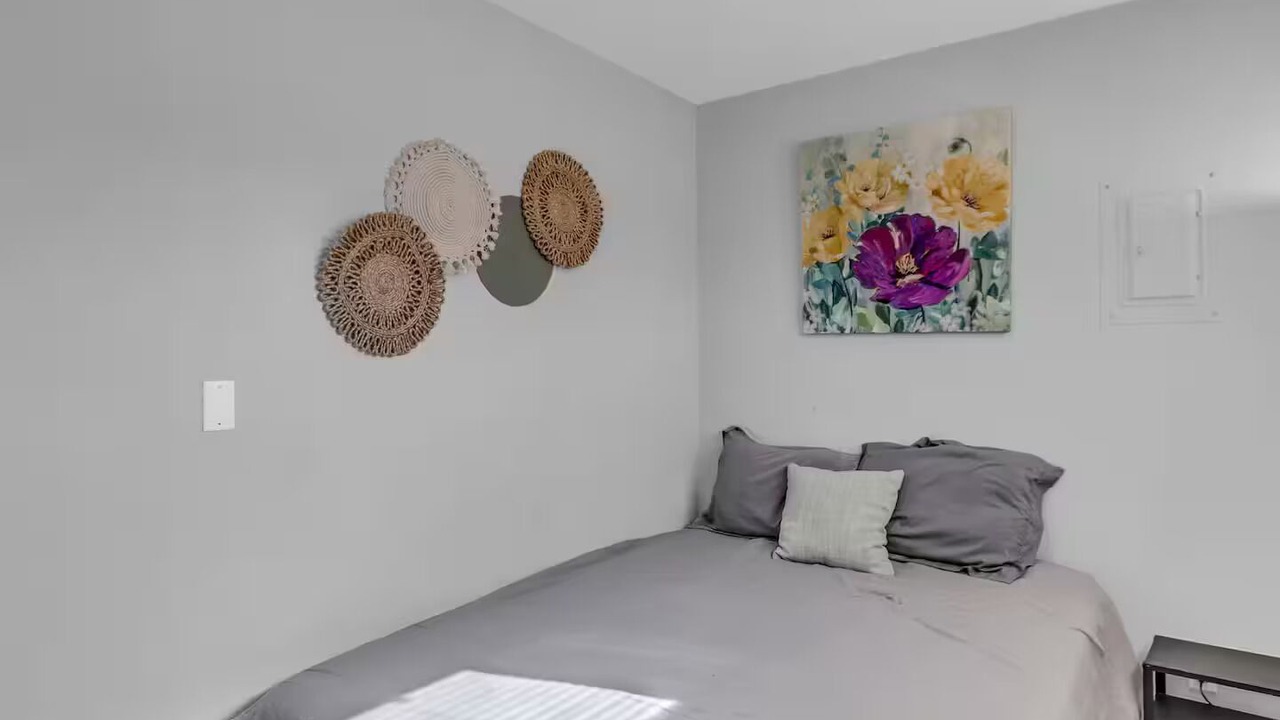 Photo of Bedroom in Lawrence