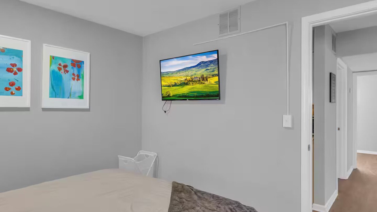 Photo of Bedroom in Lawrence