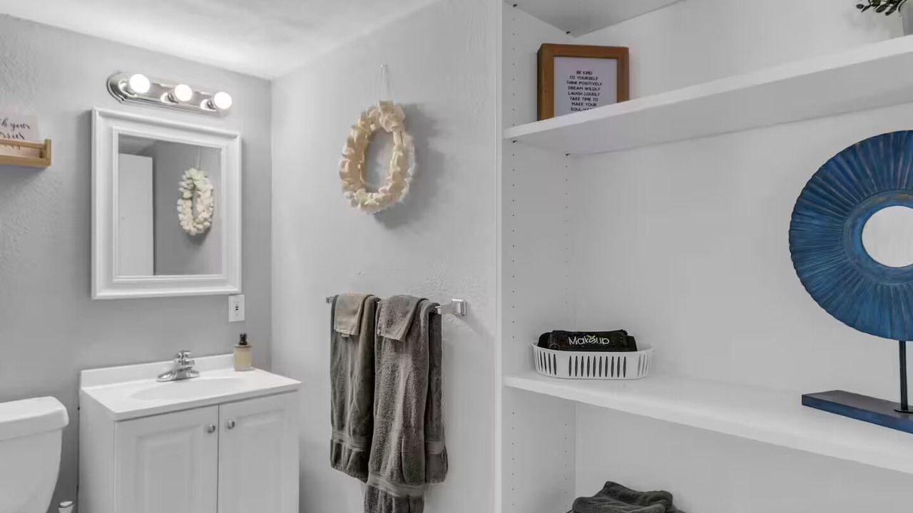 Photo of Bathroom in Lawrence