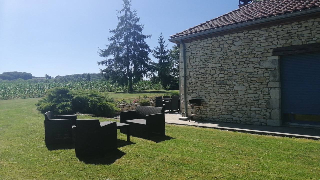 Photo of Patio Balcony in Bournel