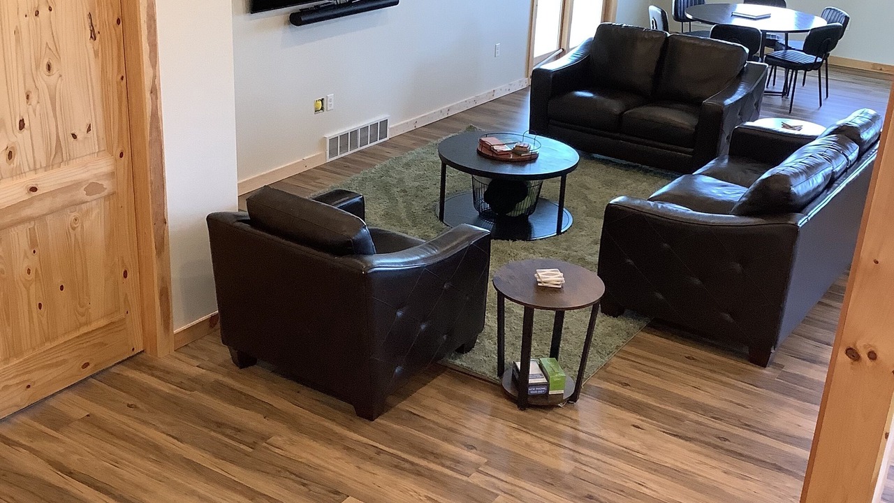 Photo of Livingroom in Ontario City