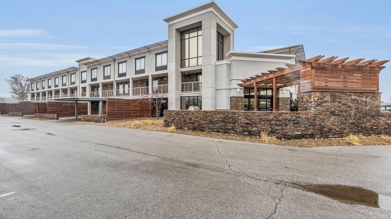 Photo of Outdoor in Overland Park