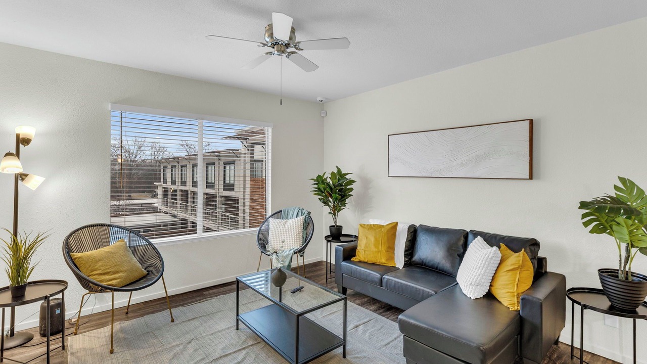 Photo of Livingroom in Overland Park