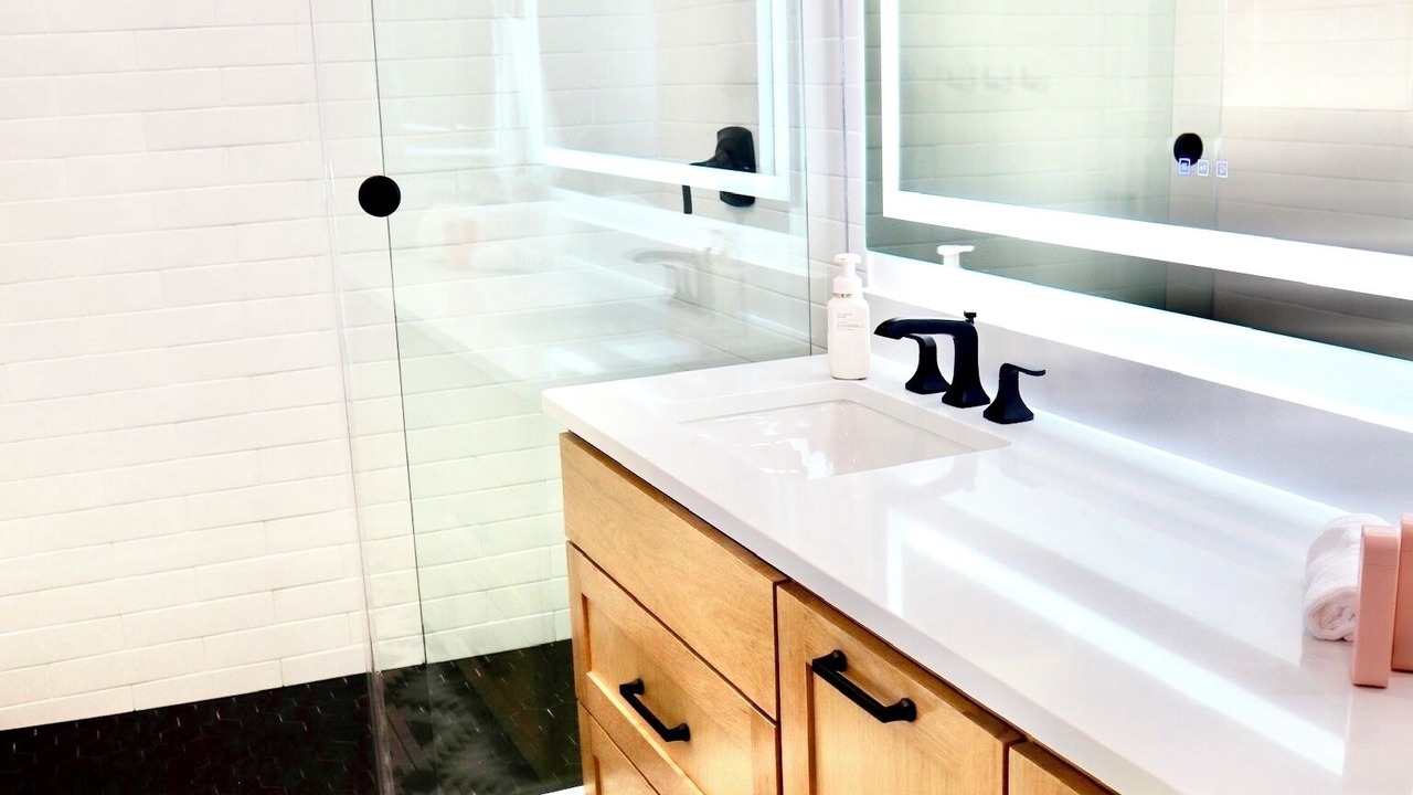 Photo of Bathroom in Manor