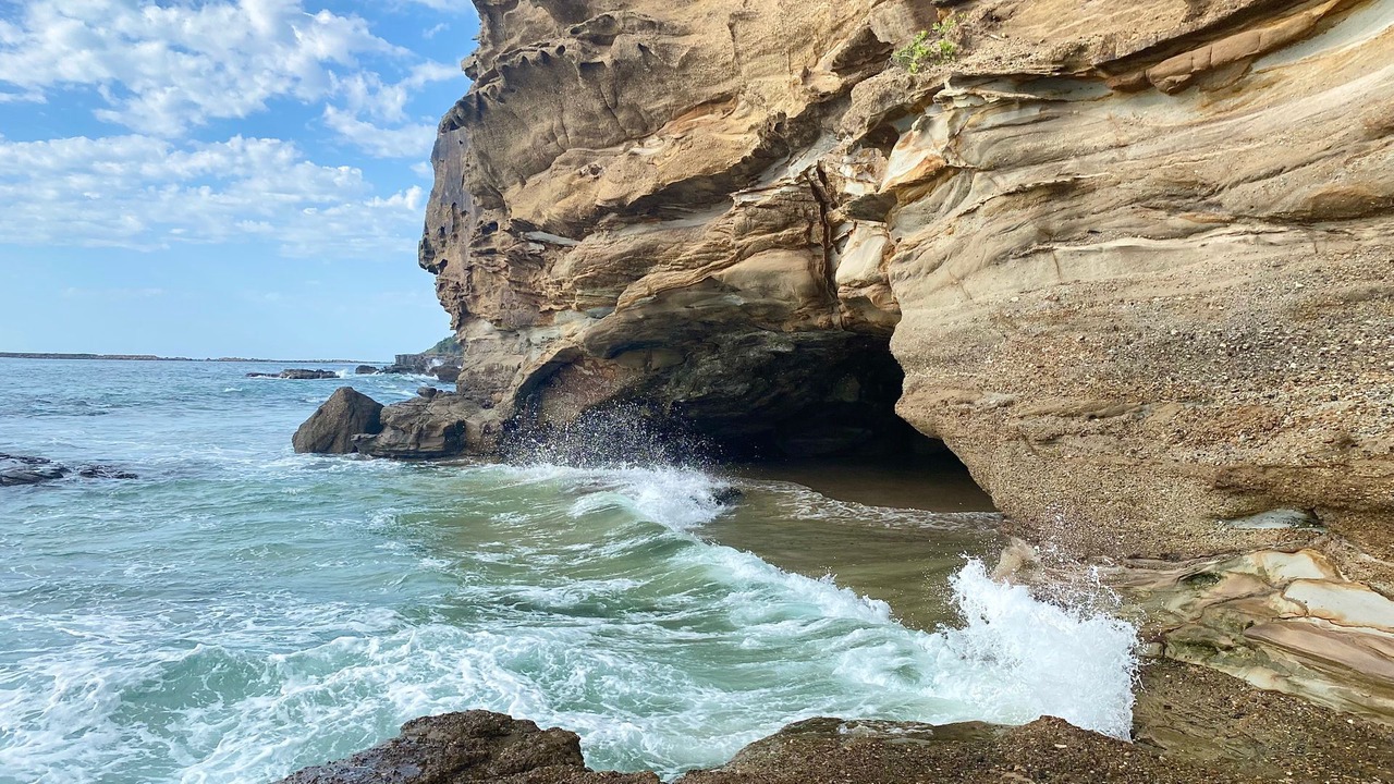 Photo of Others in Caves Beach