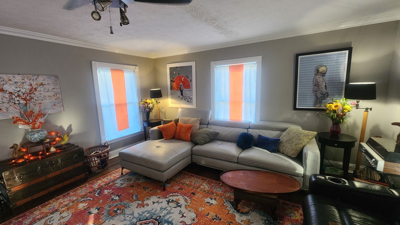 Photo of Livingroom in Hickman