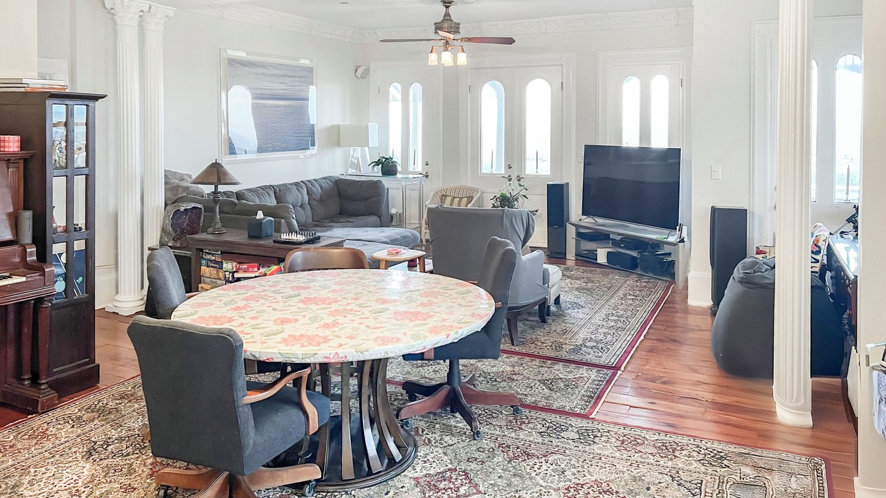 Photo of Livingroom in Ocean Grove