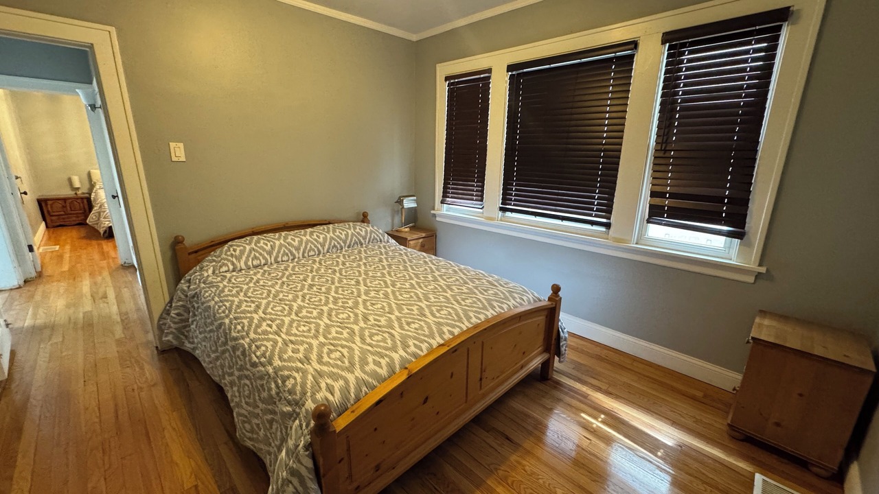 Photo of Bedroom in Chicago Lawn