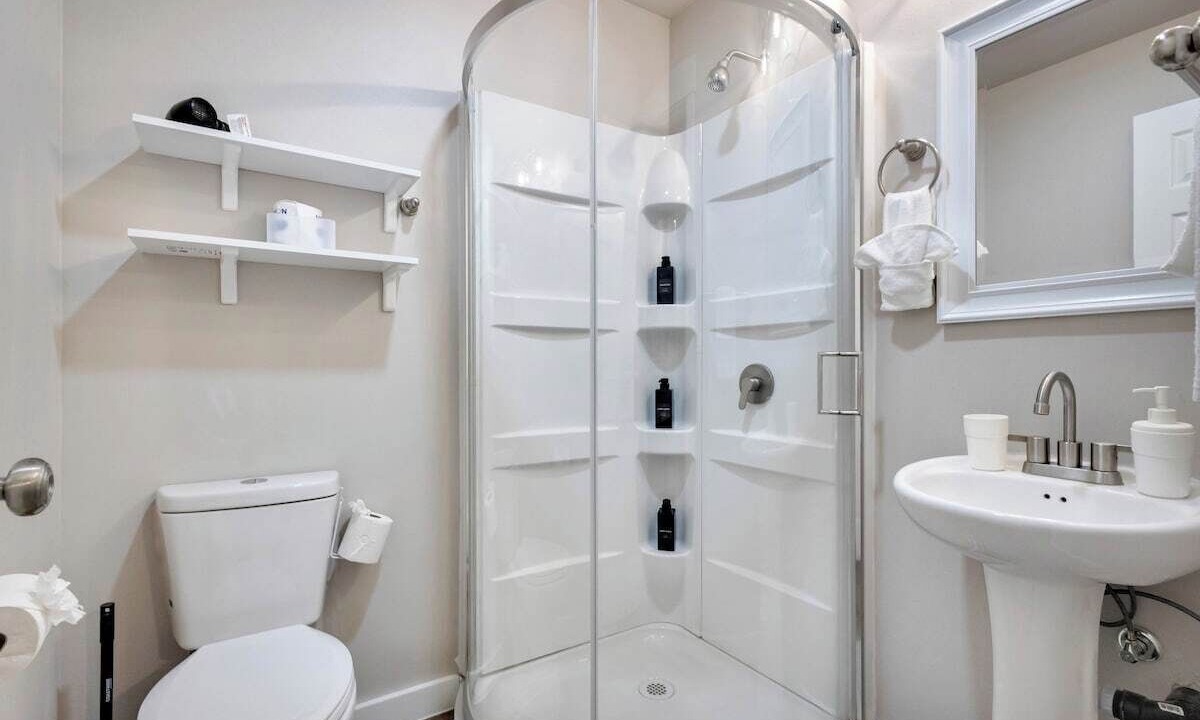 Photo of Bathroom in Lake Hills
