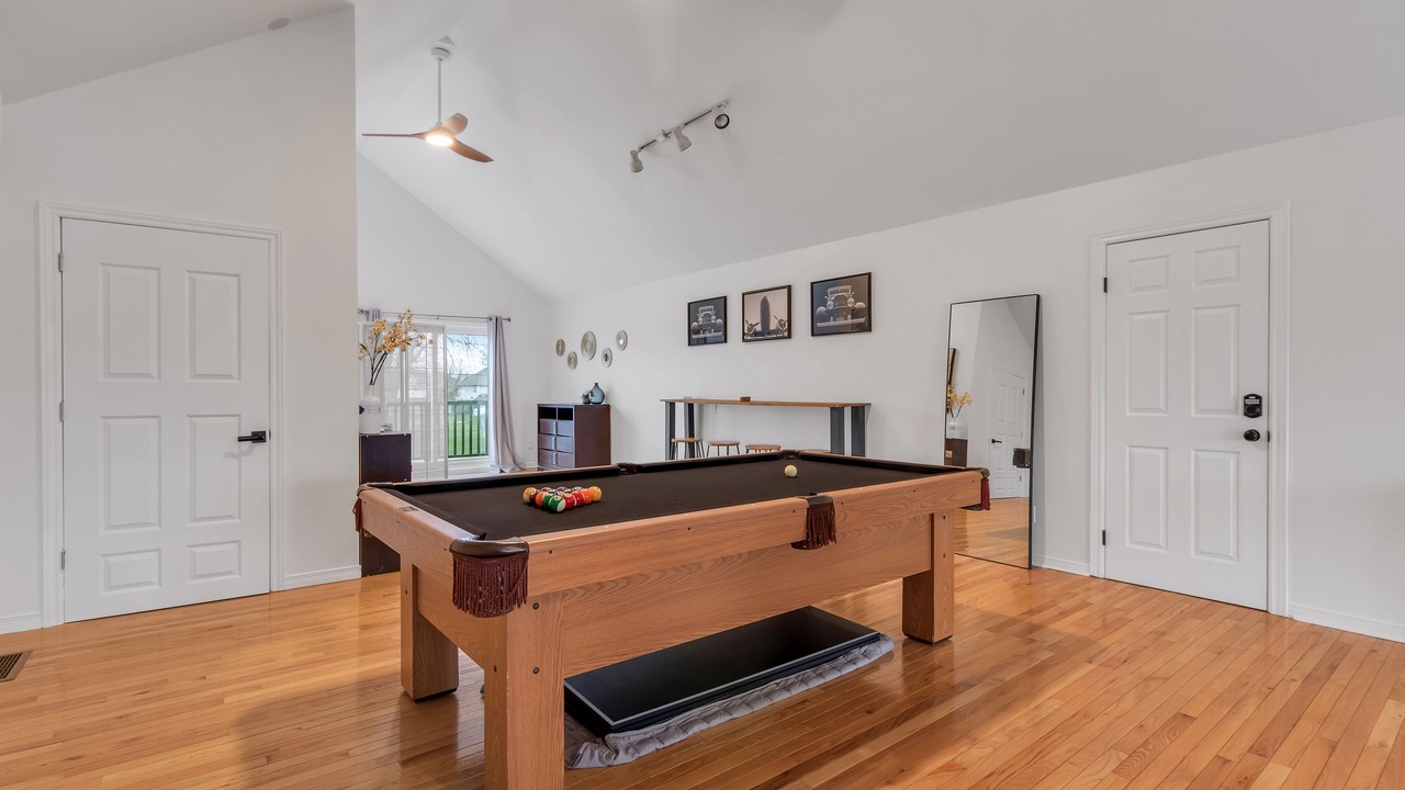 Photo of Bedroom in Lakeshore