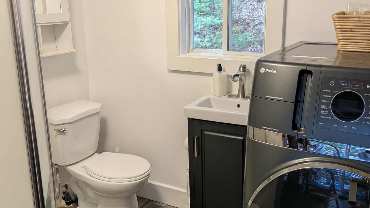 Photo of Bathroom in Newport Landing