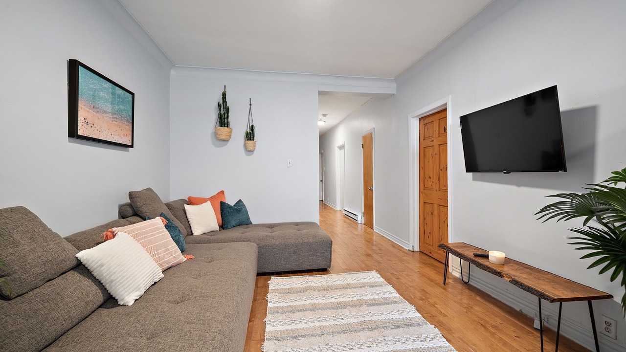 Photo of Livingroom in Mile End