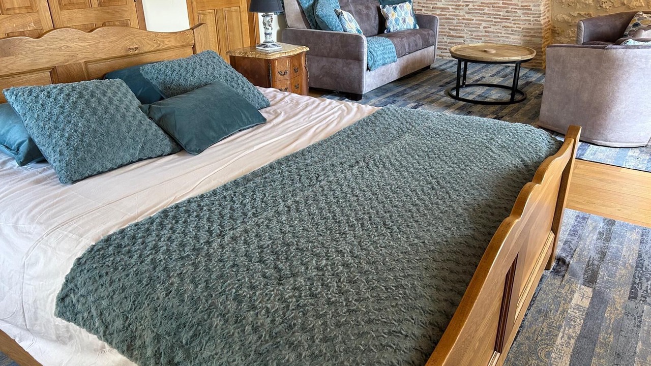 Photo of Bedroom in Juillac