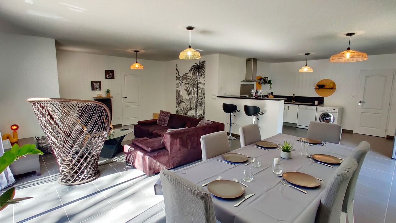 Photo of Others in Ussat