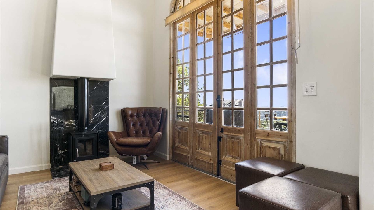 Photo of Livingroom in Leakey