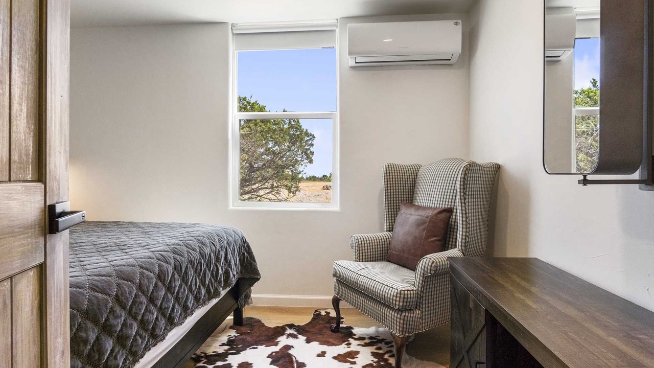 Photo of Bedroom in Leakey