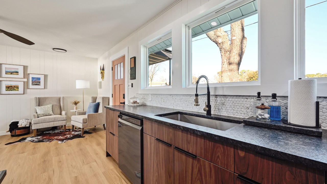 Photo of Kitchen in Tow