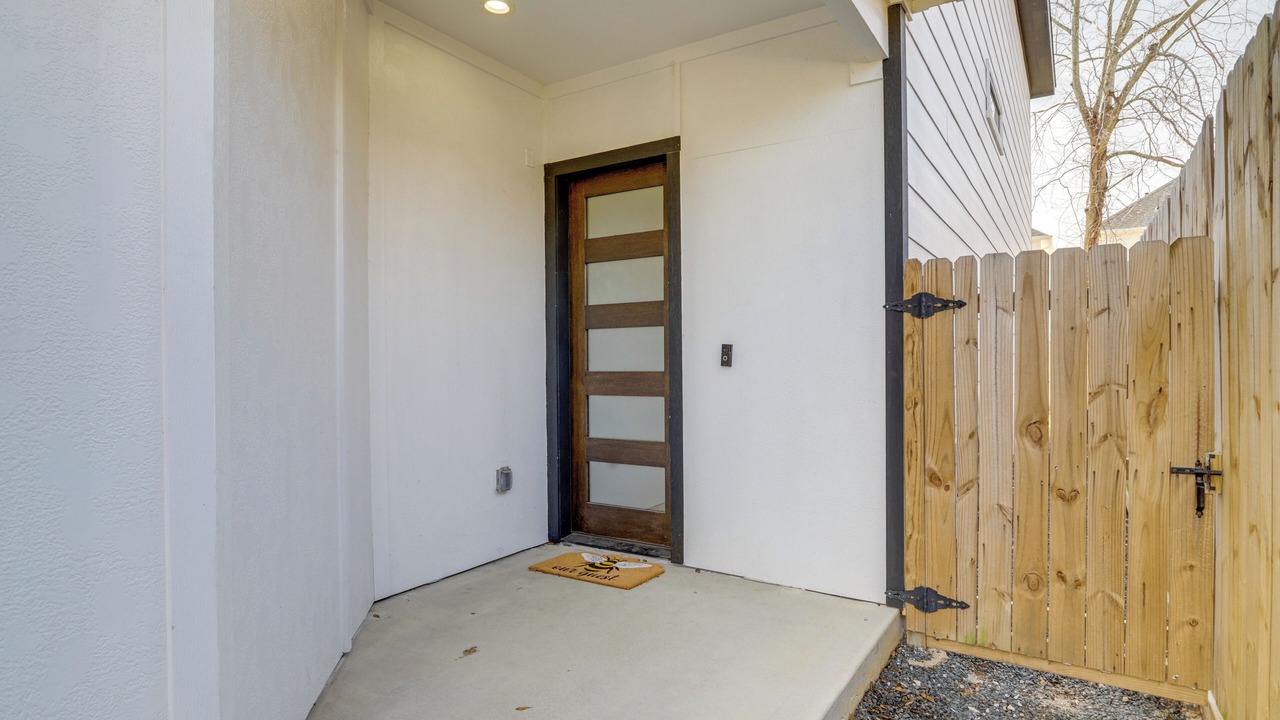 Photo of Outdoor in Garden Oaks