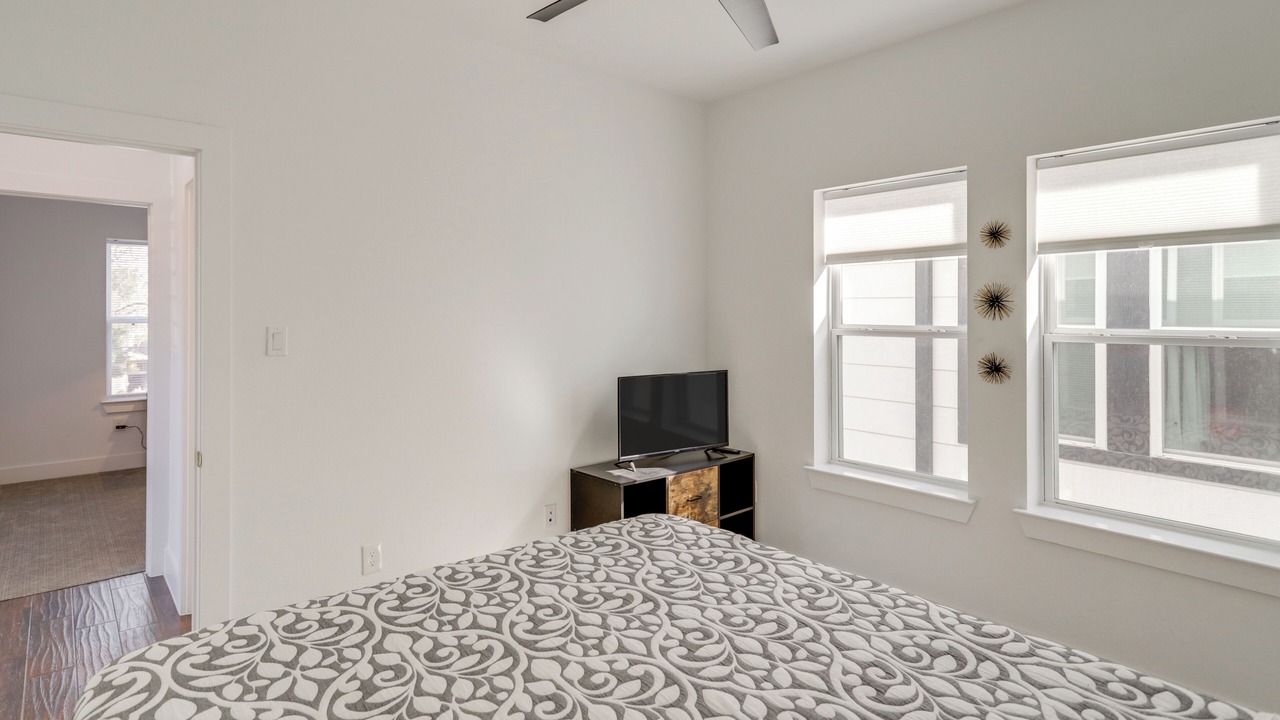 Photo of Bedroom in Garden Oaks