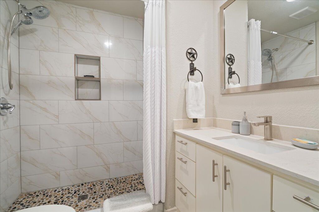 Photo of Bathroom in Sweetbriar